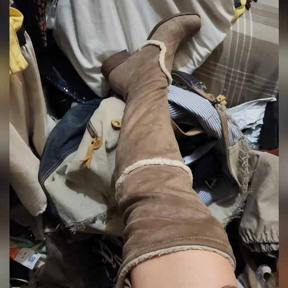 Charles David Gunter Over-The-Knee Boot - Picture 3 of 4